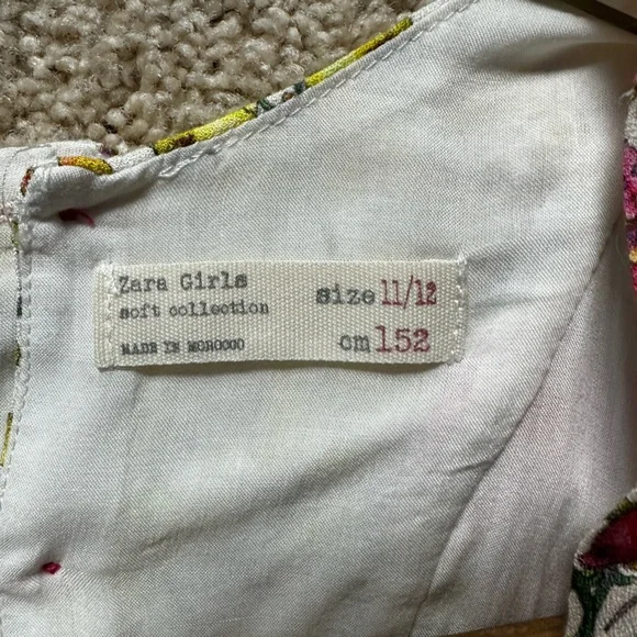 Zara Multicolor Floral Kids Dress - Picture 3 of 3